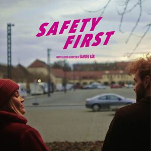 afiche Safety First